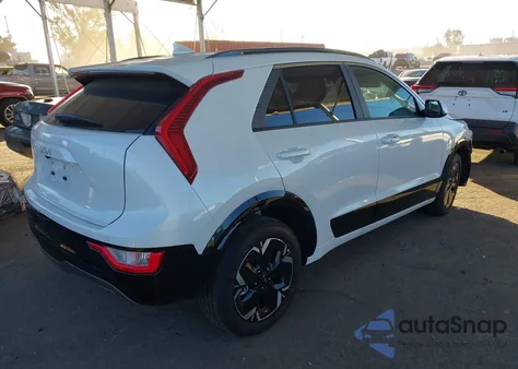 2025 Kia Niro Ev Wind z USA, uszkodzony, nr VIN KNDCR3L11S5142503